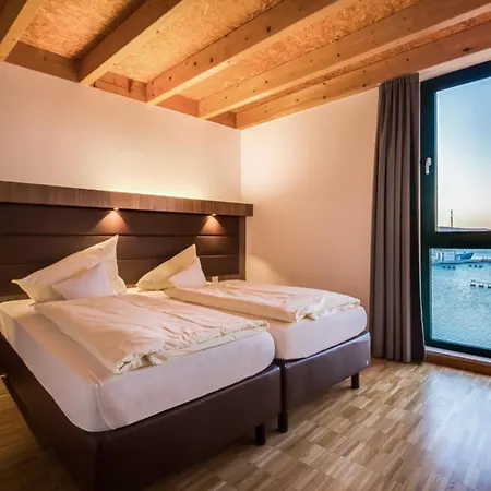 Lagovida Hafenhaus F Am Stoermthaler Holiday home Grosspoesna